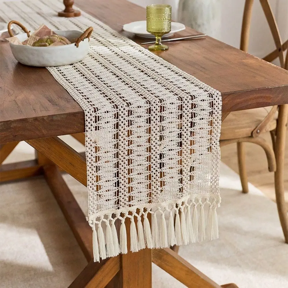 Tischläufer Beige mit Fransen und Lochmuster – Bild 3