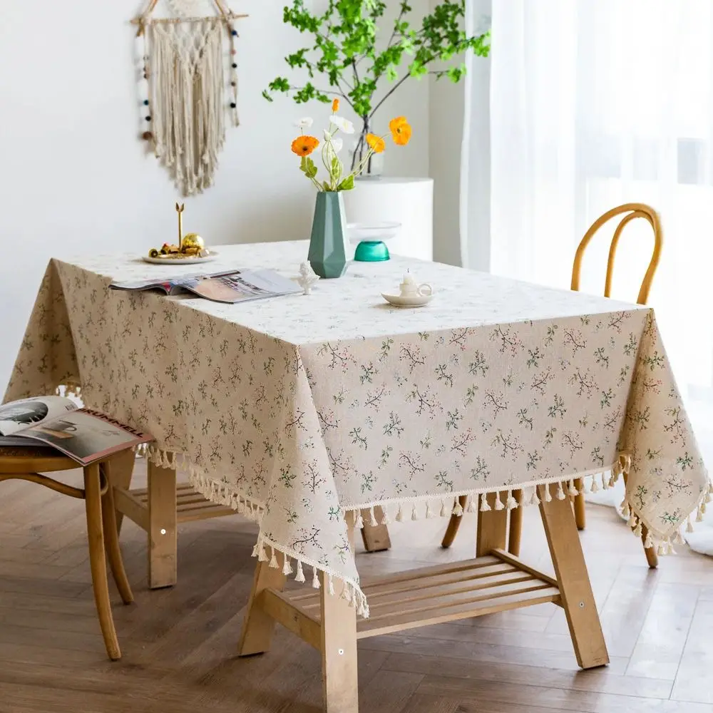 Kleine Tischdecken rechteckig mit Blumenmuster und Quasten – Bild 3