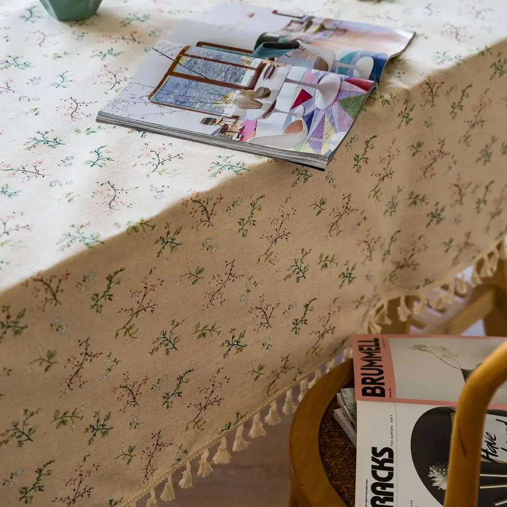 Kleine Tischdecken rechteckig mit Blumenmuster und Quasten – Bild 5