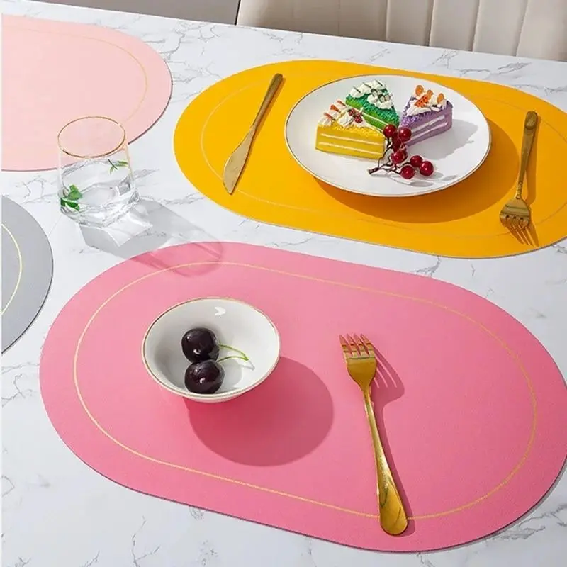Platzdeckchen Dunkelgrün oval mit dünner Goldlinie – Bild 3