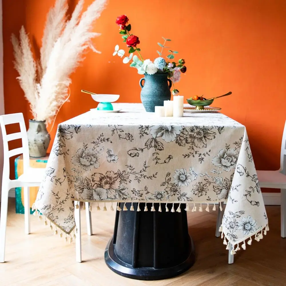 Kleine Tischdecken rechteckig mit Blumenmuster und Quasten – Blau
