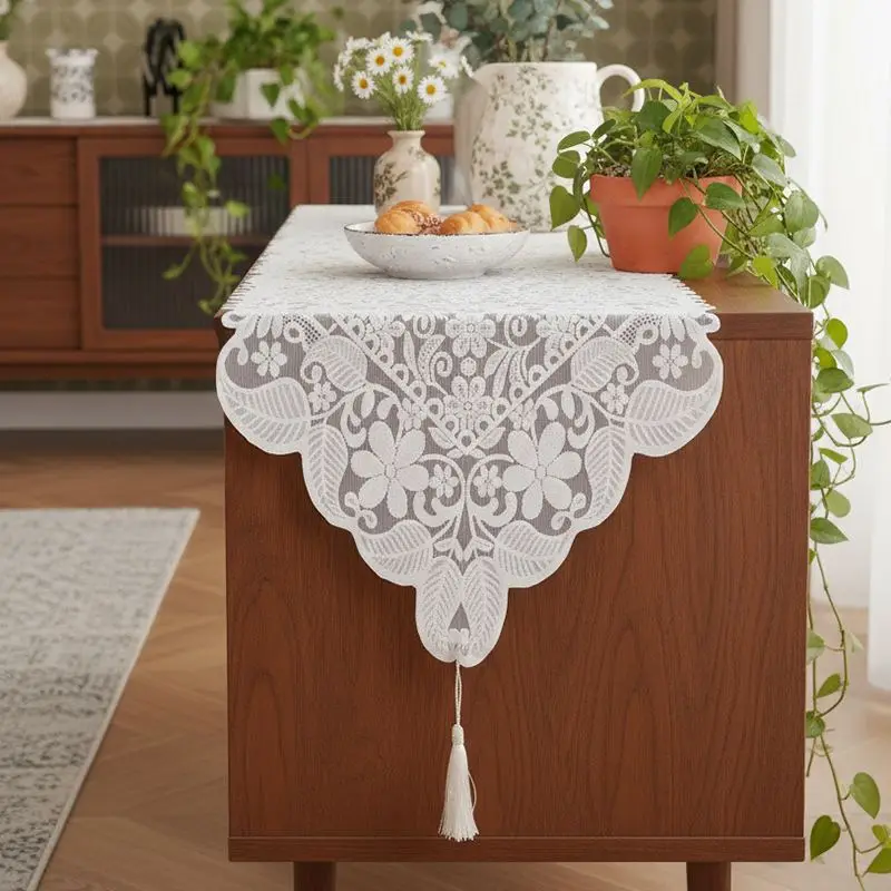 Tischläufer aus Spitze mit Blumenmuster und Quaste – Weiß