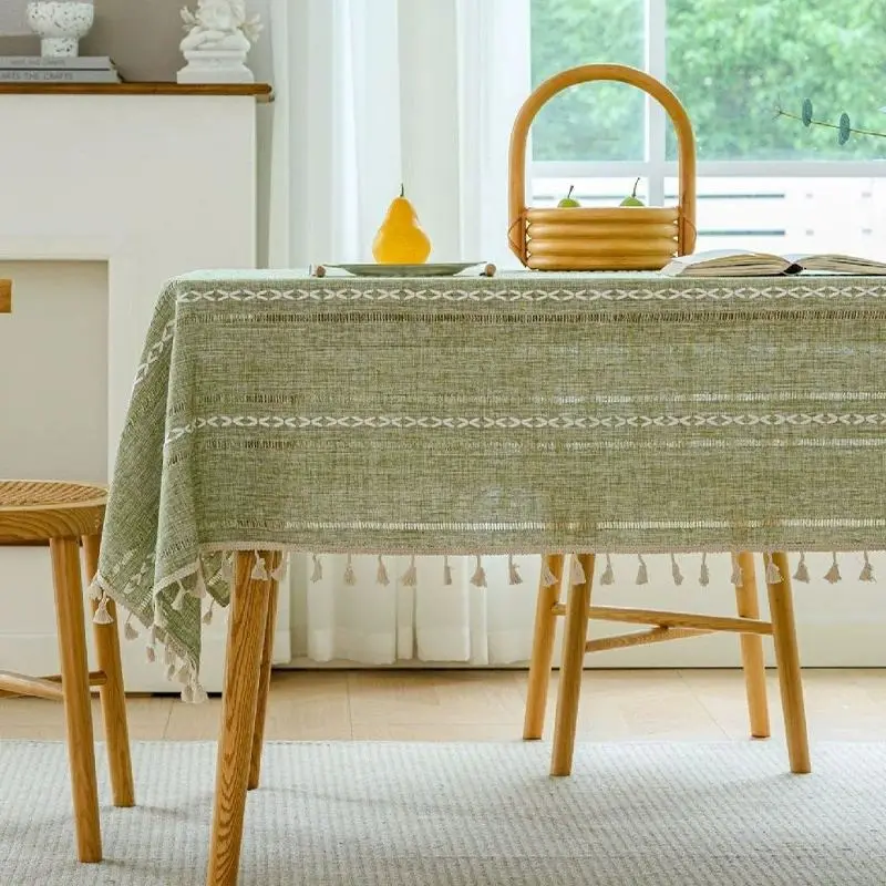 Tischdecke grau rechteckig mit Quasten und Streifenmuster – Olivgrün