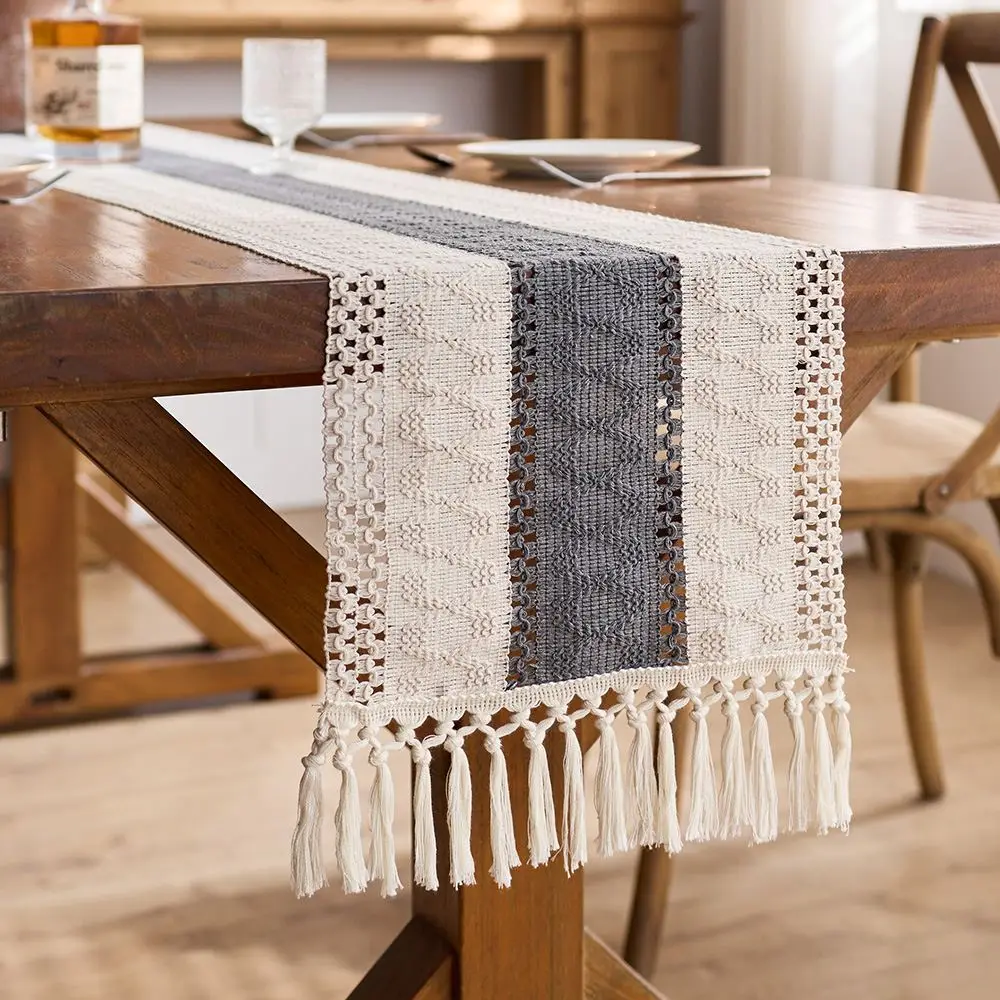 Tischläufer modern mit Makramee-Fransen im Boho-Stil – Dunkelgrau